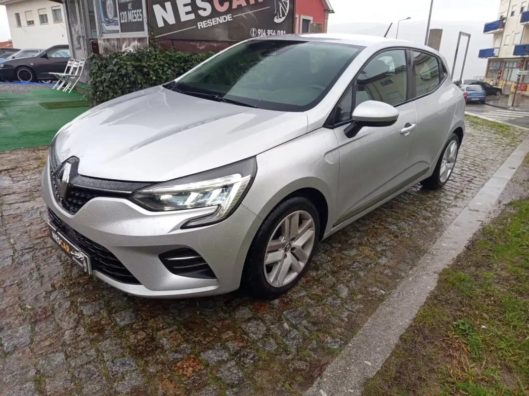 Renault Clio 2021 - 15990 EUR, 90301 km - AUTO.MOTO.pt - 90301km - foto 2 de 10