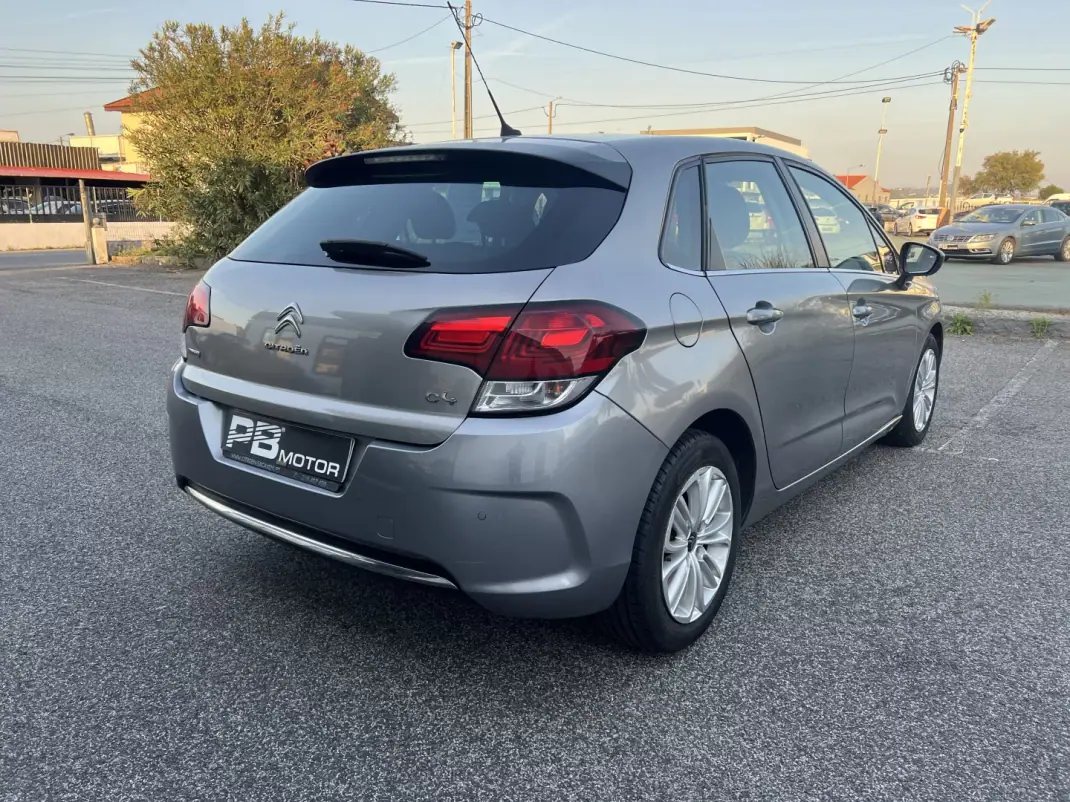 Citroën C4 2016 - 12250 EUR, 155210 km - AUTO.MOTO.pt - 155210km - foto 8 de 18