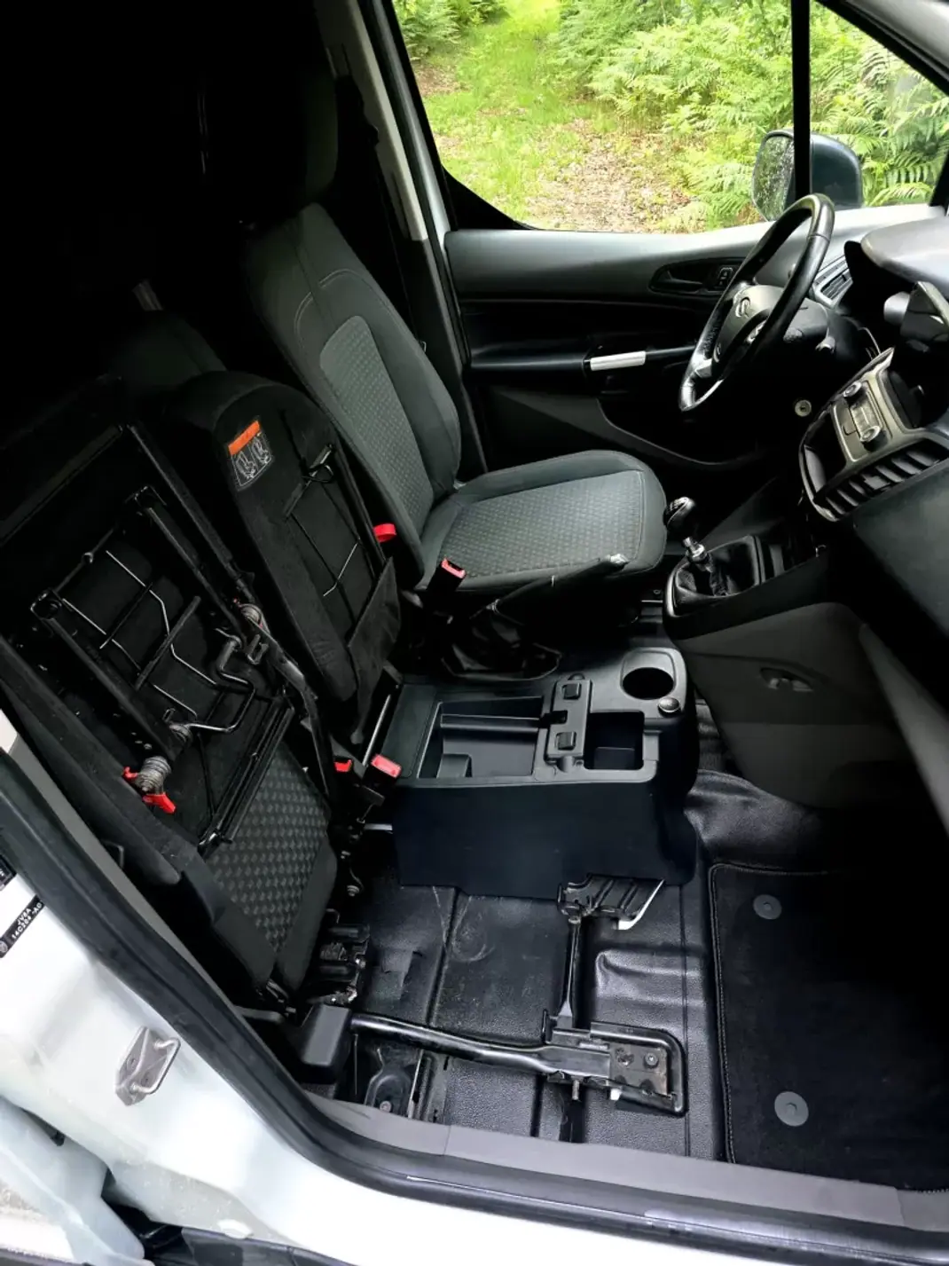 Ford Transit Connect 2019 - 11990 EUR, 144000 km - AUTO.MOTO.pt - 144000km - foto 23 de 27