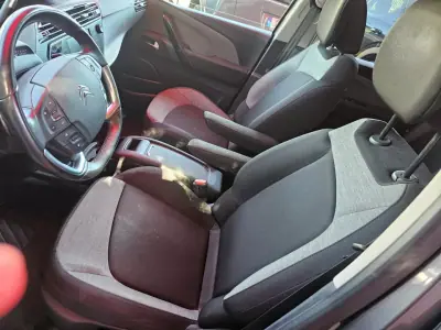 Citroën Grand C4 Spacetourer 2019 - 12750 EUR, 109500 km - AUTO.MOTO.pt - 109500km - foto 7 de 16