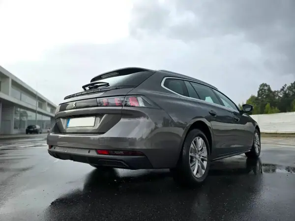 Peugeot 508 SW 2021 - 15750 EUR, 170000 km - AUTO.MOTO.pt - 170000km - foto 6 de 32