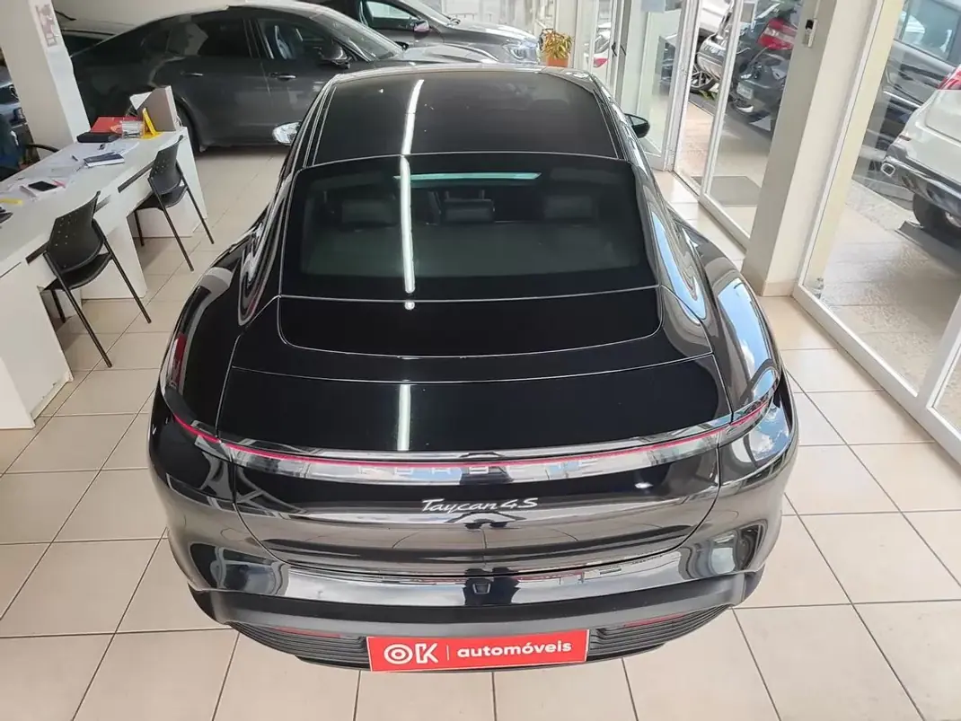 Porsche Taycan 2020 - 61500 EUR, 54000 km - AUTO.MOTO.pt - 54000km - foto 12 de 37