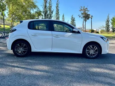 Peugeot 208 2021 - 10980 EUR, 80000 km - 80000km - foto 9 de 44
