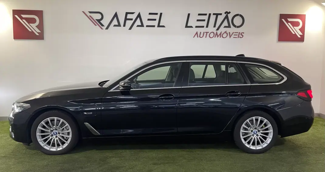 BMW 520 2022 - 34500 EUR, 38000 km - AUTO.MOTO.pt - 38000km - foto 4 de 40