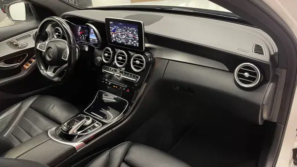 Mercedes-Benz C 43 AMG 2016 - 39990 EUR, 128967 km - AUTO.MOTO.pt - 128967km - foto 32 de 55