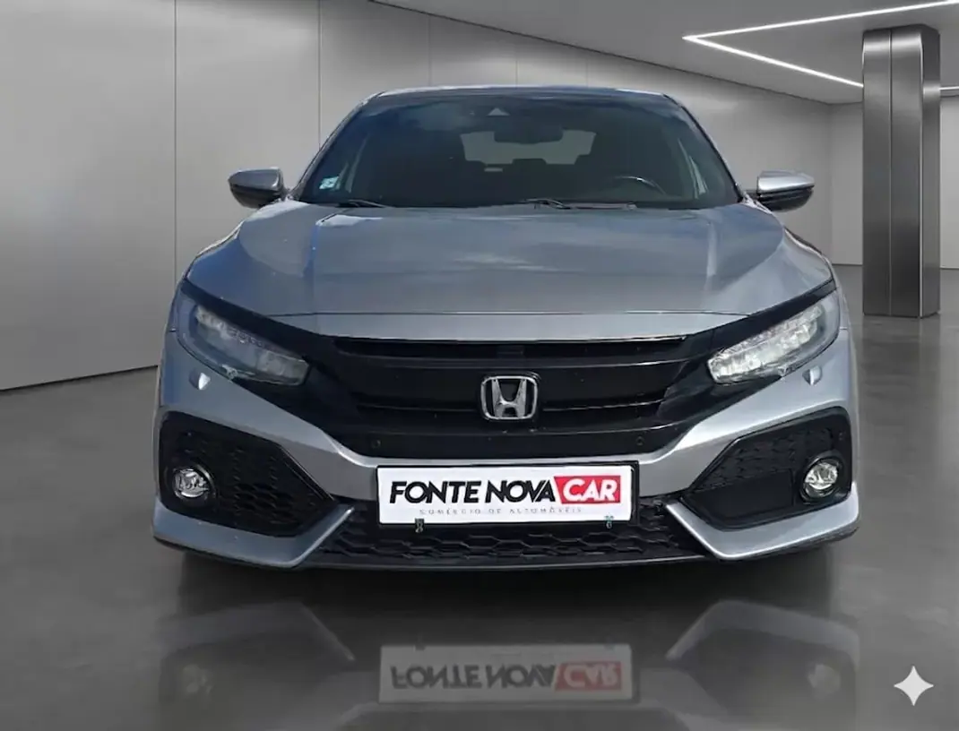 Honda Civic 2017 - 17950 EUR, 128483 km - AUTO.MOTO.pt - 128483km - foto 27 de 30
