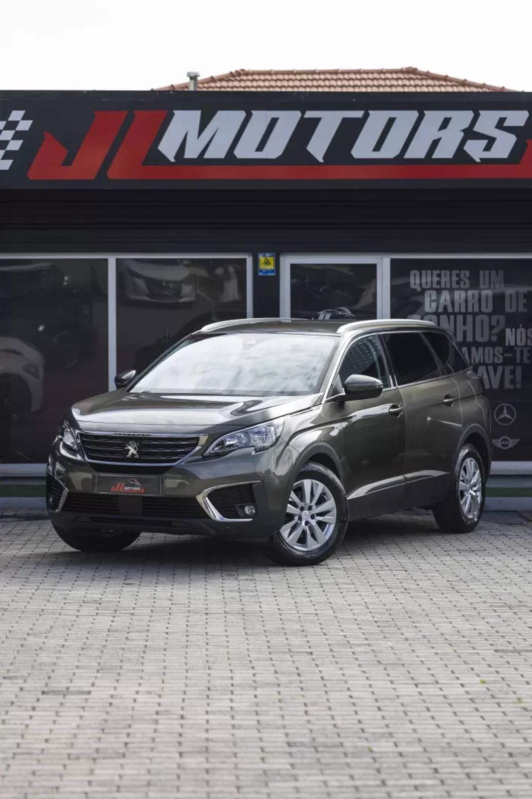 Peugeot 5008 2019 - 18900 EUR, 148184 km - AUTO.MOTO.pt - 148184km - foto 1 de 28
