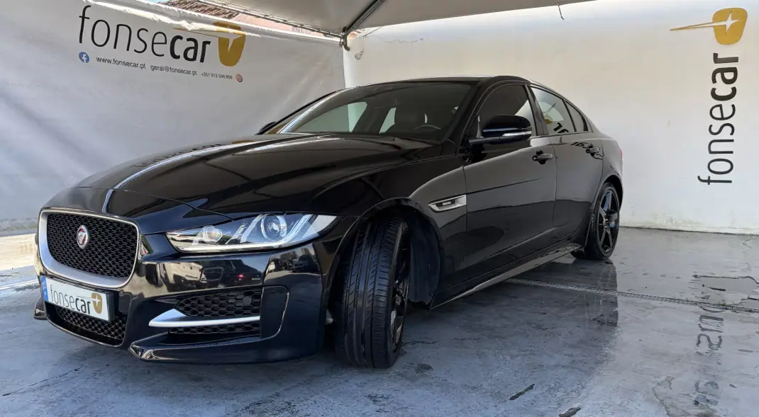 Jaguar XE 2016 - 16990 EUR, 187630 km - AUTO.MOTO.pt - 187630km - foto 1 de 9