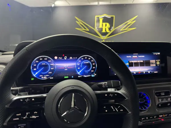 Mercedes-Benz G 580 2025 - 170000 EUR, 449 km - AUTO.MOTO.pt - 449km - foto 14 de 49