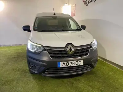 Renault Kangoo 2022 — foto 4 de 32