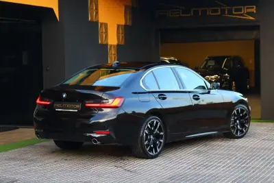 BMW 318 2020 - 22750 EUR, 168000 km - AUTO.MOTO.pt - 168000km - foto 7 de 20
