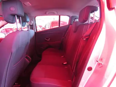 Renault Mégane 2013 - 4950 EUR, 374890 km - 374890km - foto 8 de 11