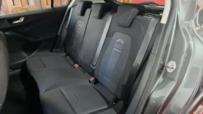 Ford Focus 2020 - 15990 EUR, 90544 km - AUTO.MOTO.pt - 90544km - foto 44 de 51