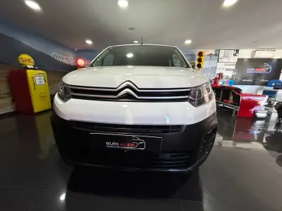 Citroën Berlingo 2019 — foto 2 de 15