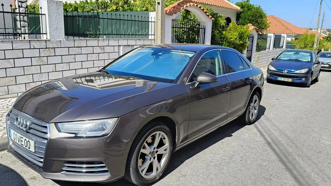 Audi A4 2016 - 15900 EUR, 145380 km - 145380km - foto 11 de 15