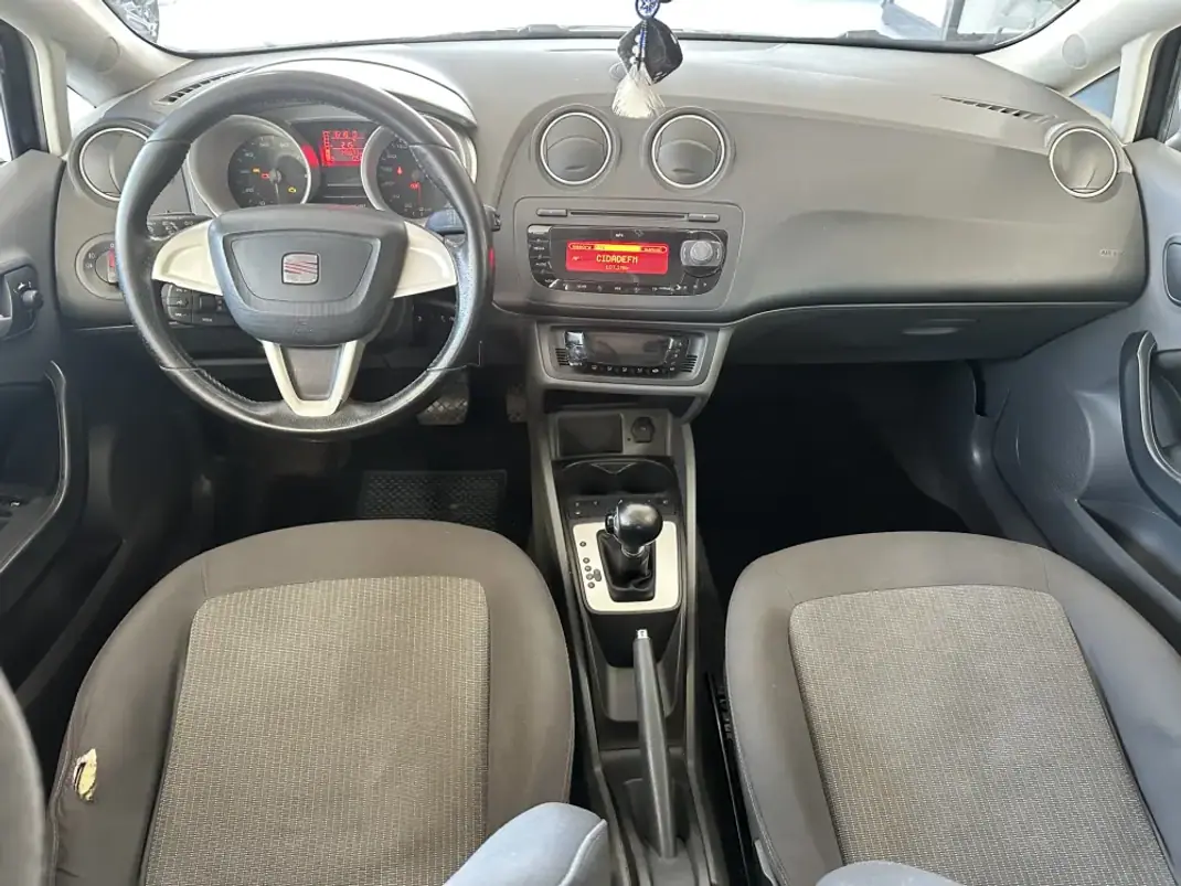 SEAT Ibiza ST 2011 - 6890 EUR, 148920 km - 148920km - foto 18 de 21