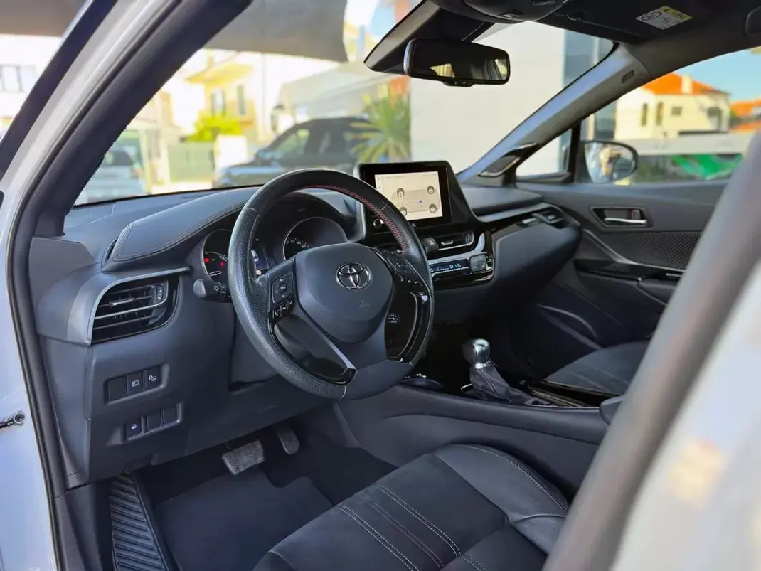 Toyota C-HR 2022 - 30900 EUR, 79989 km - 79989km - foto 46 de 60