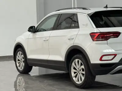 Volkswagen T-Roc 2022 - 21490 EUR, 71000 km - 71000km - foto 10 de 31