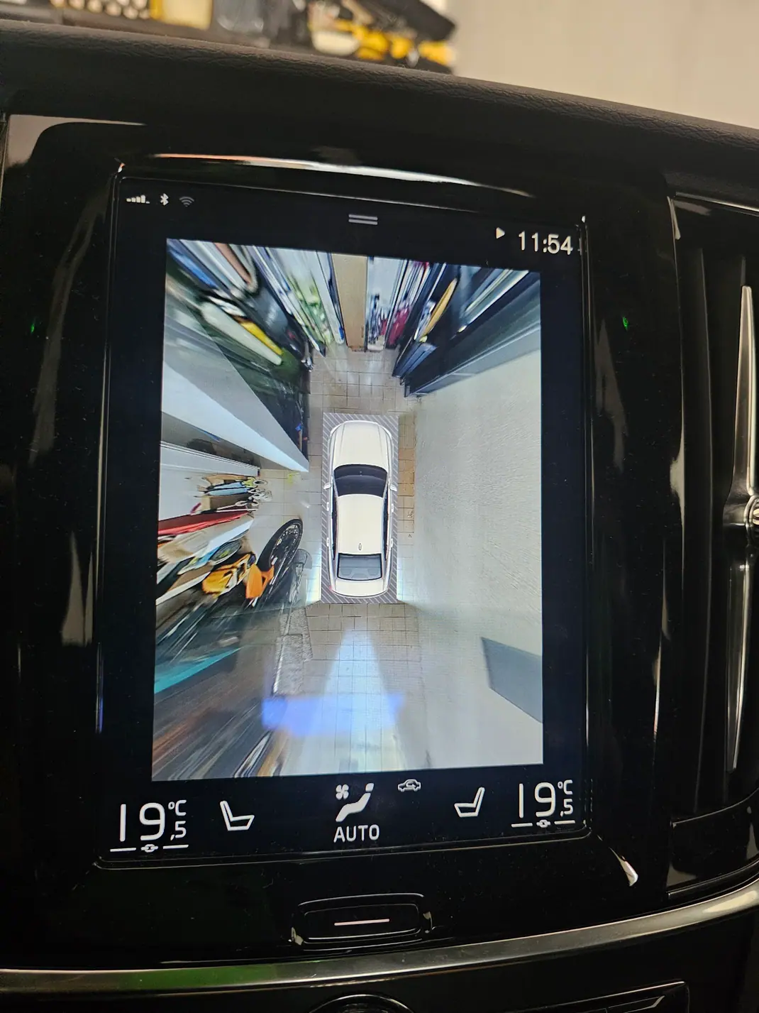 Volvo S90 2018 - 30000 EUR, 85000 km - AUTO.MOTO.pt - 85000km - foto 8 de 13