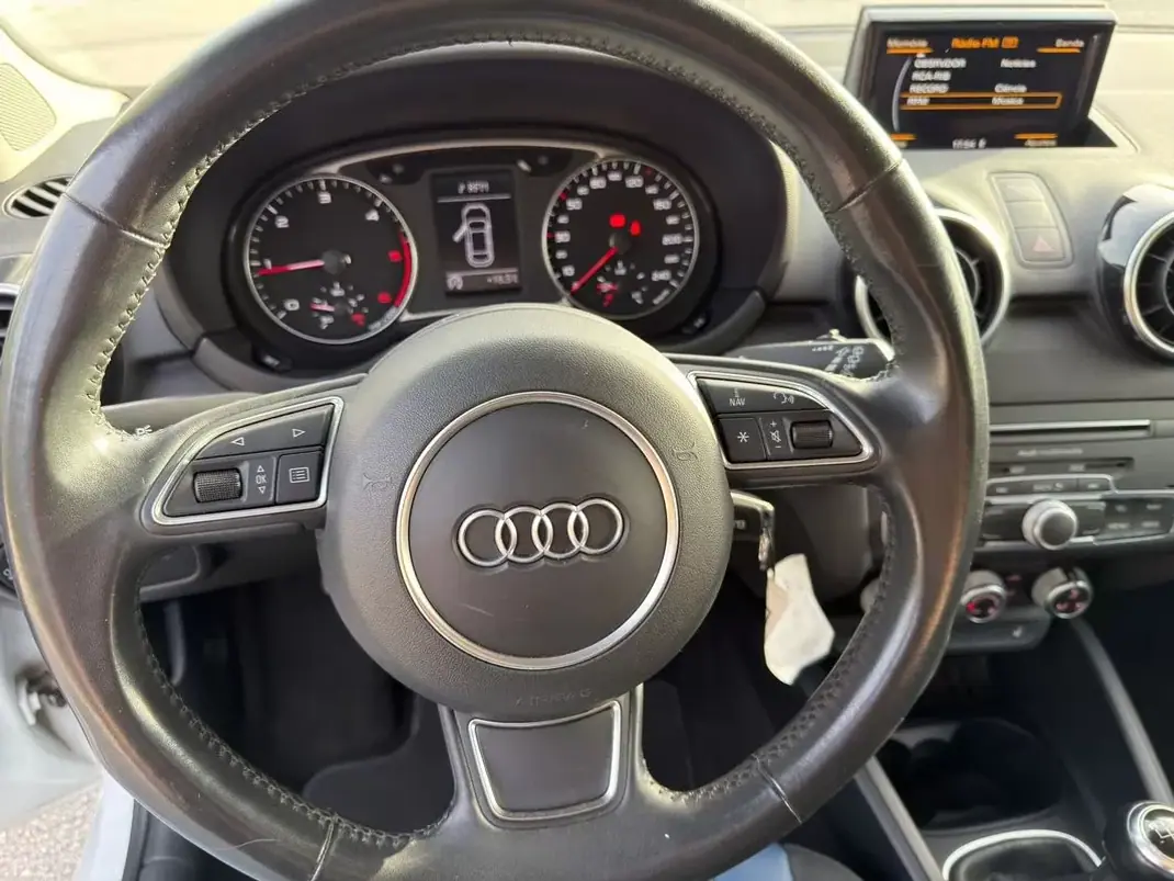 Audi A1 2017 - 12900 EUR, 164200 km - 164200km - foto 22 de 22