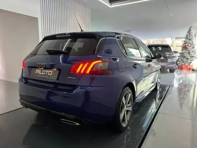 Peugeot 308 2024 - 14990 EUR, 91000 km - AUTO.MOTO.pt - 91000km - foto 8 de 25