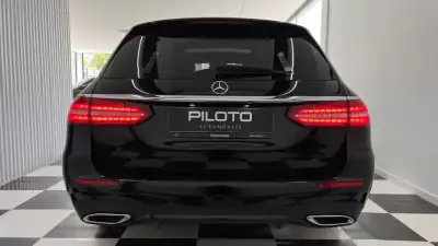Mercedes-Benz E 300 2022 - 42990 EUR, 90455 km - AUTO.MOTO.pt - 90455km - foto 8 de 43