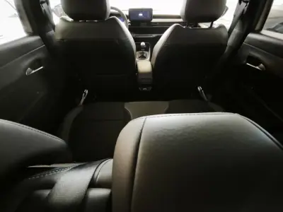 Jeep Avenger 2024 - 21900 EUR, 55789 km - AUTO.MOTO.pt - 55789km - foto 13 de 15