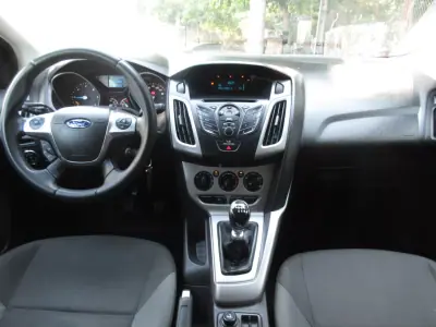 Ford Focus SW 2013 - 6990 EUR, 210000 km - 210000km - foto 22 de 28
