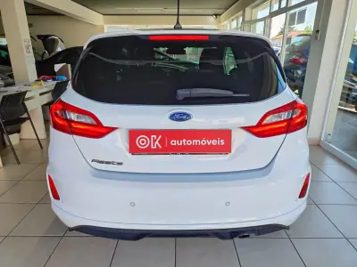 Ford Fiesta 2019 - 12950 EUR, 95000 km - AUTO.MOTO.pt - 95000km - foto 10 de 41