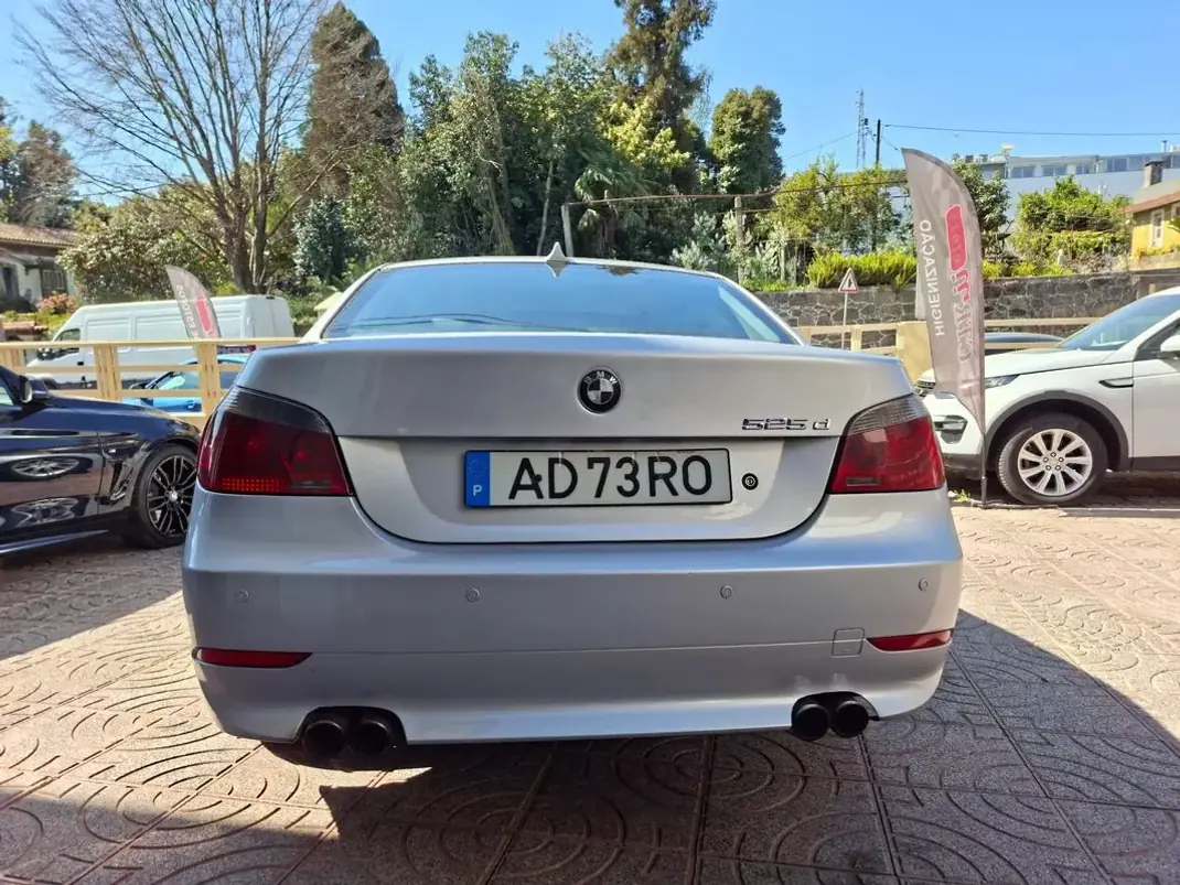 BMW 525 2004 - 5000 EUR, 293913 km - AUTO.MOTO.pt - 293913km - foto 9 de 26