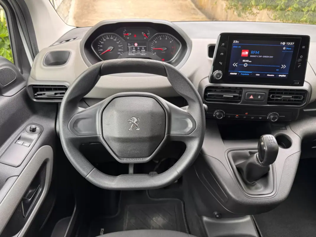 Peugeot Rifter 2019 - 18750 EUR, 92579 km - AUTO.MOTO.pt - 92579km - foto 9 de 22