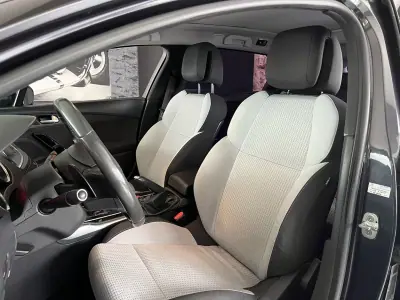 Peugeot 508 SW 2013 - 8900 EUR, 217279 km - AUTO.MOTO.pt - 217279km - foto 7 de 23