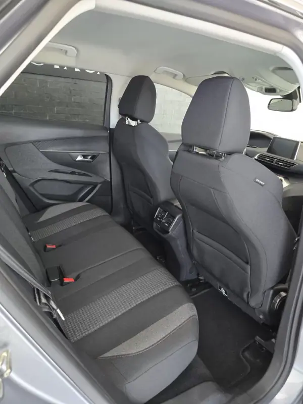 Peugeot 3008 2019 - 18640 EUR, 104863 km - AUTO.MOTO.pt - 104863km - foto 7 de 25