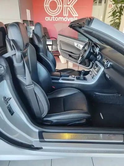 Mercedes-Benz SLK 250 2012 - 23500 EUR, 162600 km - AUTO.MOTO.pt - 162600km - foto 16 de 37