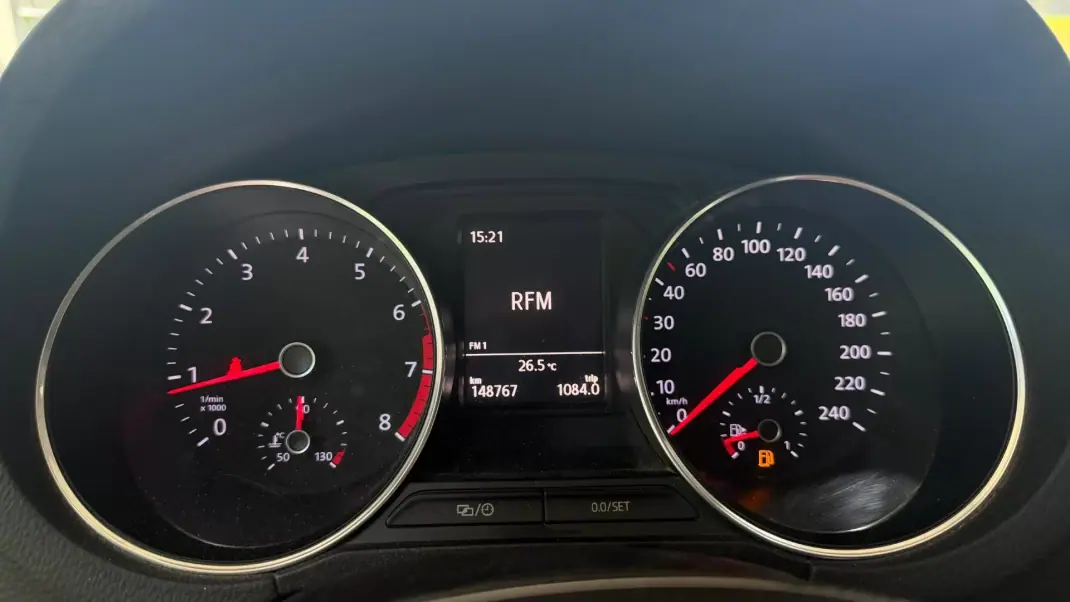 Volkswagen Polo 2016 - 7999 EUR, 148121 km - 148121km - foto 14 de 17
