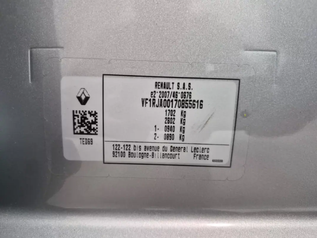 Renault Clio 2023 - 17500 EUR, 53777 km - AUTO.MOTO.pt - 53777km - foto 26 de 26