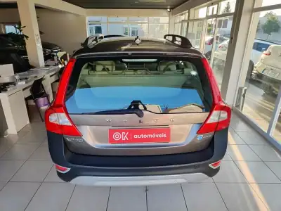 Volvo XC 70 2010 - 13250 EUR, 324000 km - AUTO.MOTO.pt - 324000km - foto 10 de 35