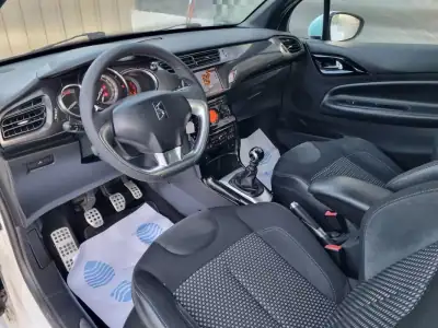 Citroën DS3 2011 - 8500 EUR, 146000 km - AUTO.MOTO.pt - 146000km - foto 12 de 28
