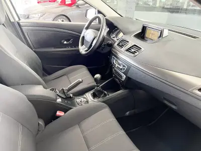 Renault Mégane Sport Tourer 2013 - 6800 EUR, 221515 km - 221515km - foto 11 de 20