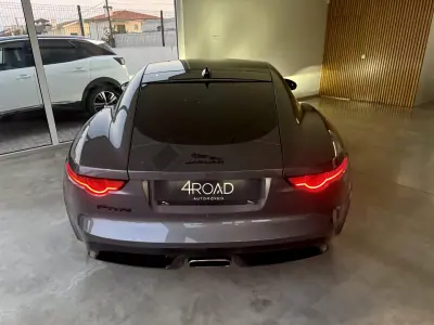 Jaguar F-Type 2018 - 46000 EUR, 64300 km - AUTO.MOTO.pt - 64300km - foto 46 de 135