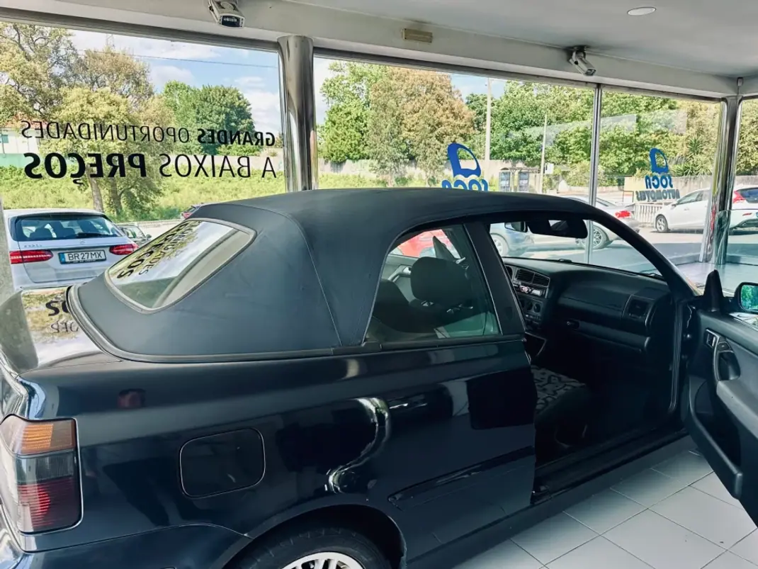 Volkswagen Golf Cabriolet 1999 - 4990 EUR, 143000 km - 143000km - foto 8 de 22