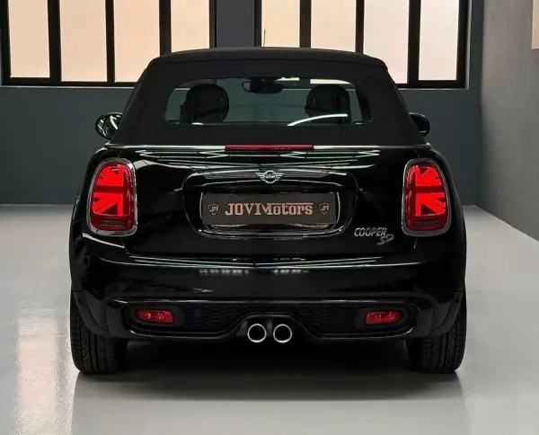 MINI 2018 - 23999 EUR, 154815 km - AUTO.MOTO.pt - 154815km - foto 17 de 35