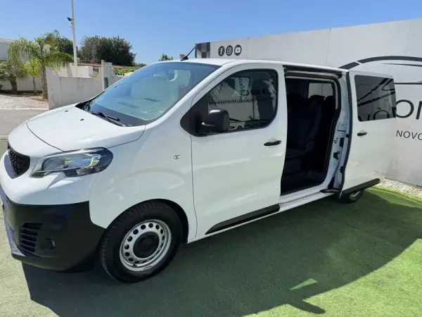 Peugeot Expert 2022 - 29900 EUR, 25470 km - AUTO.MOTO.pt - 25470km - foto 9 de 37