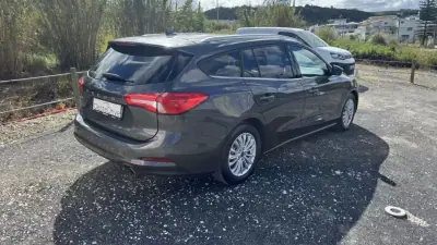 Ford Focus SW 2020 - 13800 EUR, 134000 km - AUTO.MOTO.pt - 134000km - foto 5 de 26