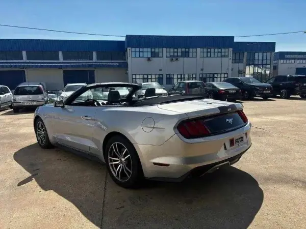 Ford Mustang 2016 - 42490 EUR, 94773 km - AUTO.MOTO.pt - 94773km - foto 4 de 20