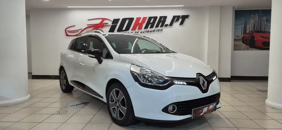 Renault Clio Sport Tourer 2015 - 7990 EUR, 193961 km - AUTO.MOTO.pt - 193961km - foto 1 de 20