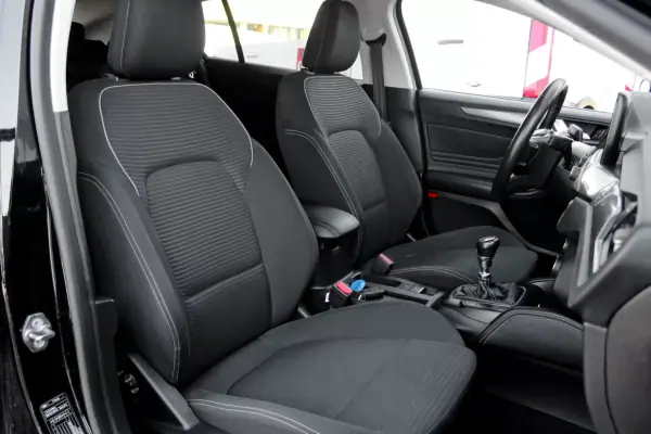 Ford Focus SW 2018 - 15900 EUR, 83000 km - AUTO.MOTO.pt - 83000km - foto 19 de 22