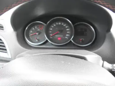 Renault Mégane 2013 - 9750 EUR, 218367 km - AUTO.MOTO.pt - 218367km - foto 14 de 17