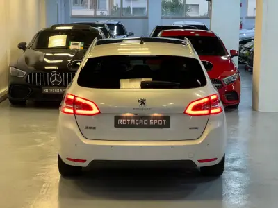 Peugeot 308 SW 2015 - 12990 EUR, 115000 km - AUTO.MOTO.pt - 115000km - foto 17 de 28