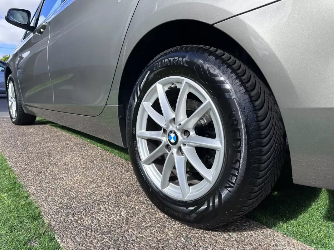 BMW 216 Gran Tourer 2015 - 14900 EUR, 180000 km - AUTO.MOTO.pt - 180000km - foto 22 de 77